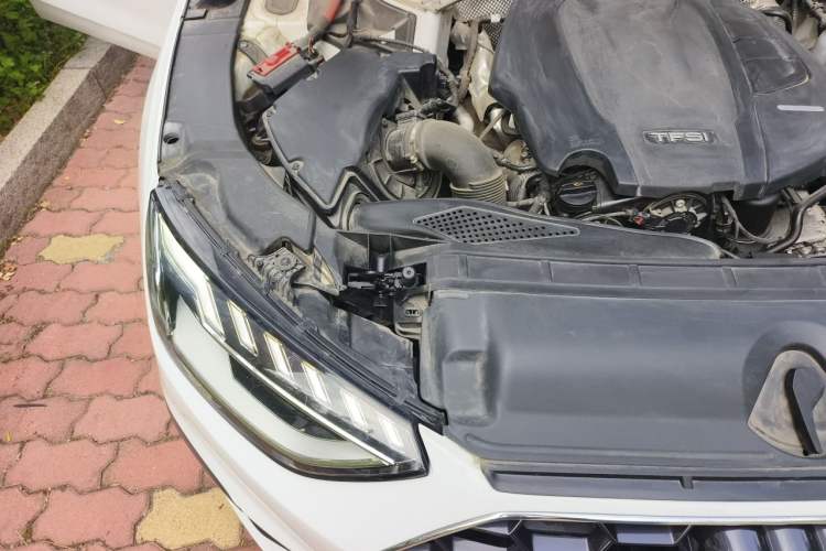 Used Audi A4L 2020 40 TFSI Luxury Dynamic Model Engine Bay Right