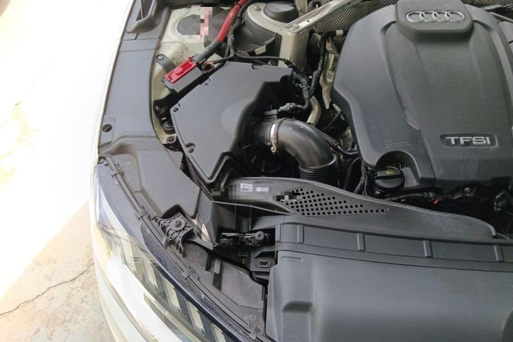 Used Audi A4L 2020 40 TFSI Luxury Dynamic Model Engine Bay Right