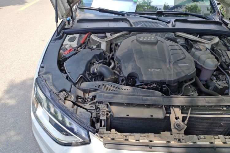 Used Audi A4L 2020 40 TFSI Fashion Dynamic Model Engine Bay Right