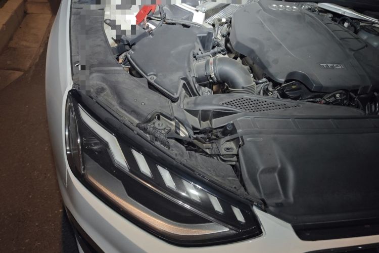 Used Audi A4L 2020 40 TFSI Luxury Dynamic Model Engine Bay Right