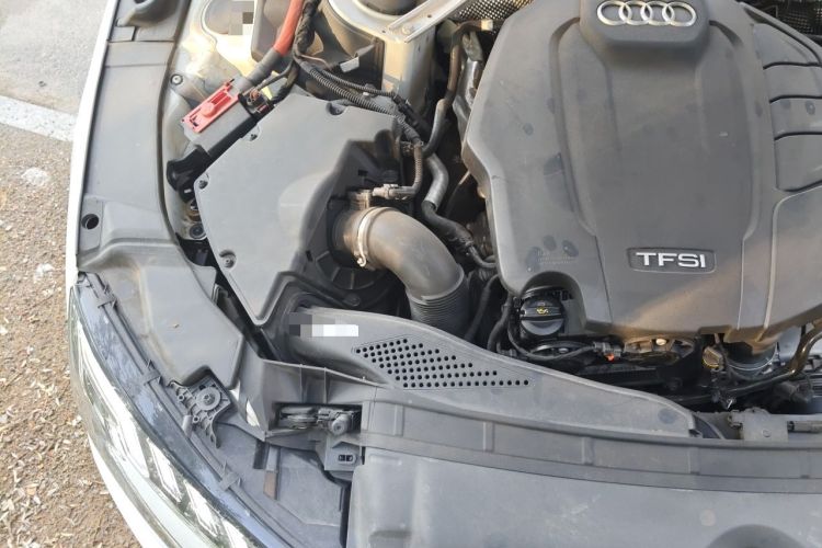Used Audi A4L 2020 40 TFSI Luxury Dynamic Model Engine Bay Right