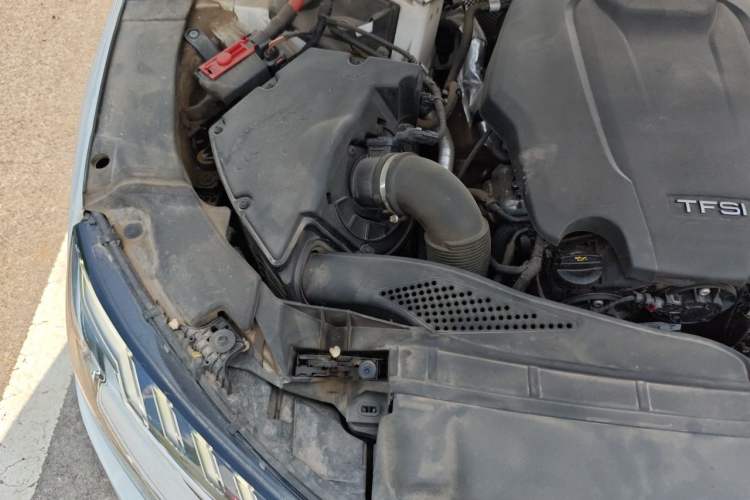 Used Audi A4L 2020 40 TFSI Luxury Dynamic Model Engine Bay Right