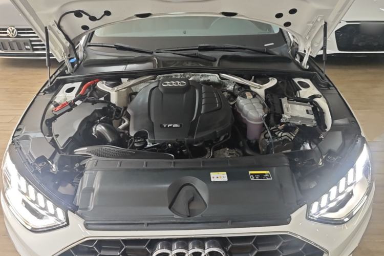 Used Audi A4L 2020 40 TFSI Fashion Dynamic Model Engine Bay