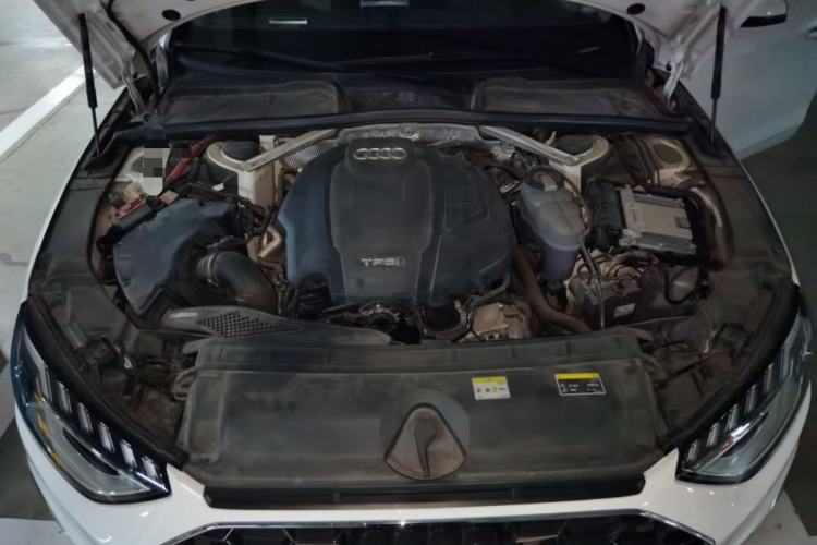 Used Audi A4L 2020 40 TFSI Fashion Dynamic Model Engine Bay