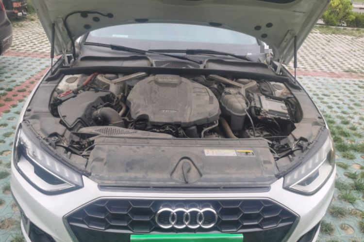 Used Audi A4L 2020 40 TFSI Luxury Dynamic Model Engine Bay