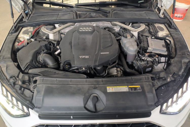 Used Audi A4L 2020 40 TFSI Luxury Dynamic Model Engine Bay