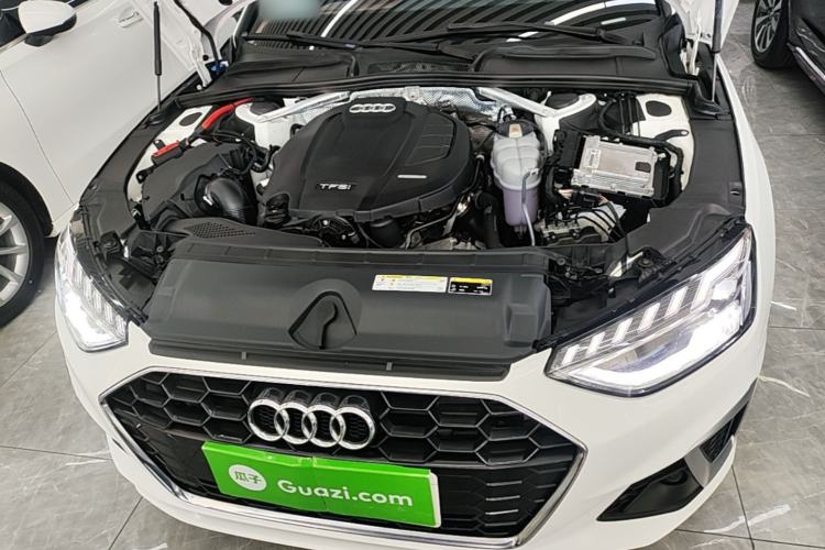 Used Audi A4L 2020 40 TFSI Fashion Dynamic Model Engine Bay