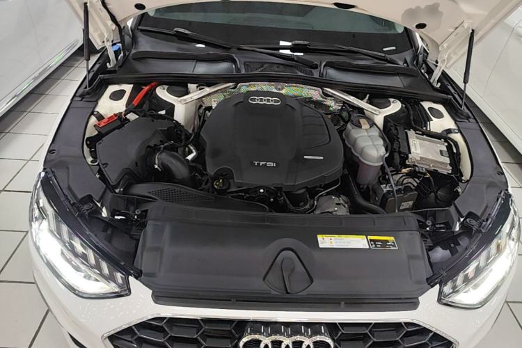 Used Audi A4L 2020 40 TFSI Fashion Dynamic Model Engine Bay