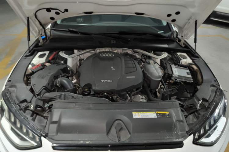 Used Audi A4L 2020 40 TFSI Fashion Dynamic Model Engine Bay