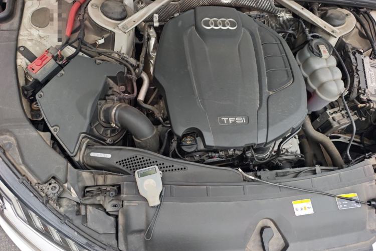 Used Audi A4L 2020 40 TFSI Fashion Dynamic Model Engine Bay