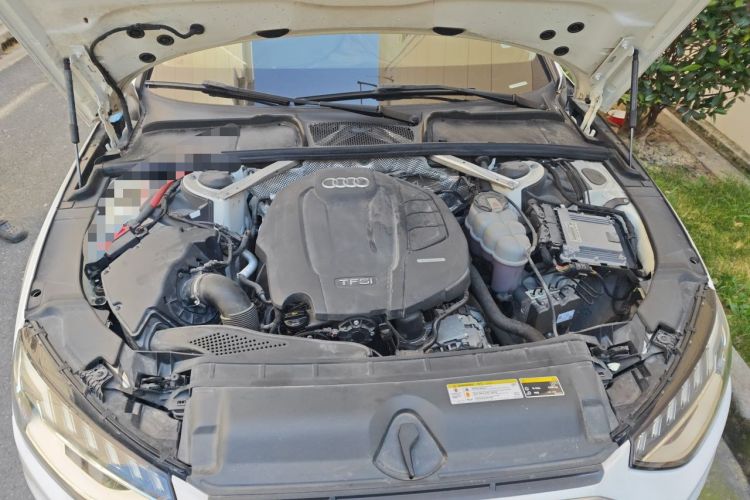 Used Audi A4L 2020 40 TFSI Fashion Dynamic Model Engine Bay