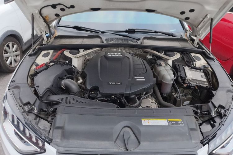 Used Audi A4L 2020 40 TFSI Luxury Dynamic Model Engine Bay