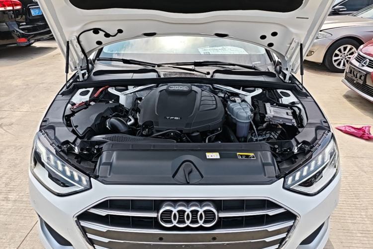 Used Audi A4L 2020 40 TFSI Fashionable and Elegant Model Engine Bay