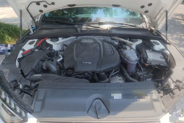 Used Audi A4L 2020 40 TFSI Fashion Dynamic Model Engine Bay