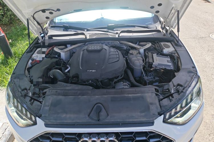 Used Audi A4L 2020 40 TFSI Luxury Dynamic Model Engine Bay
