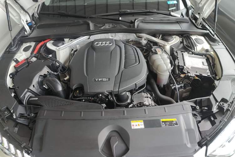 Used Audi A4L 2020 40 TFSI Luxury Dynamic Model Engine Bay