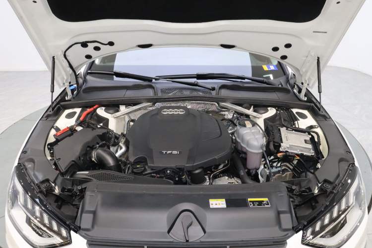 Used Audi A4L 2020 40 TFSI Fashion Dynamic Model Engine Bay