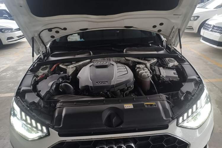 Used Audi A4L 2020 40 TFSI Fashion Dynamic Model Engine Bay