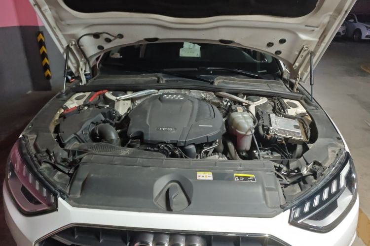 Used Audi A4L 2020 40 TFSI Luxury Prestige Edition Engine Bay