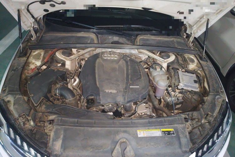 Used Audi A4L 2020 40 TFSI quattro Luxury Dynamic Model Engine Bay