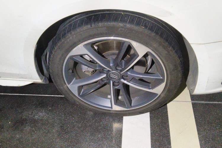 Used Audi A4L 2020 40 TFSI Fashion Dynamic Model Exterior 1