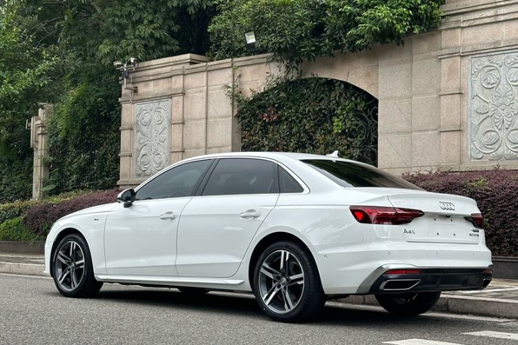 Used Audi A4L 2020 40 TFSI Luxury Dynamic Model Exterior 1