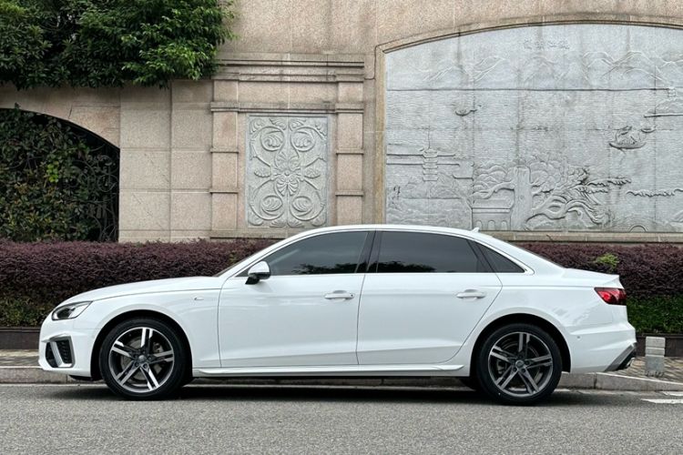 Used Audi A4L 2020 40 TFSI Luxury Dynamic Model Exterior 2