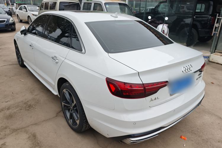 Used Audi A4L 2020 40 TFSI Fashionable and Elegant Model Exterior 2