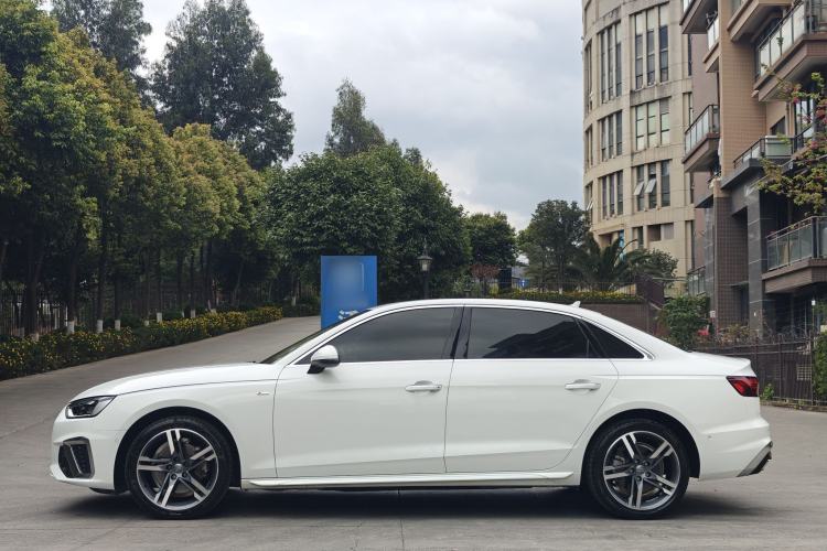 Used Audi A4L 2020 40 TFSI Luxury Dynamic Model Exterior 3