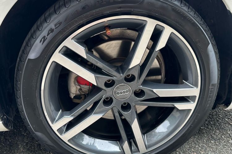 Used Audi A4L 2020 40 TFSI Luxury Dynamic Model Exterior 3
