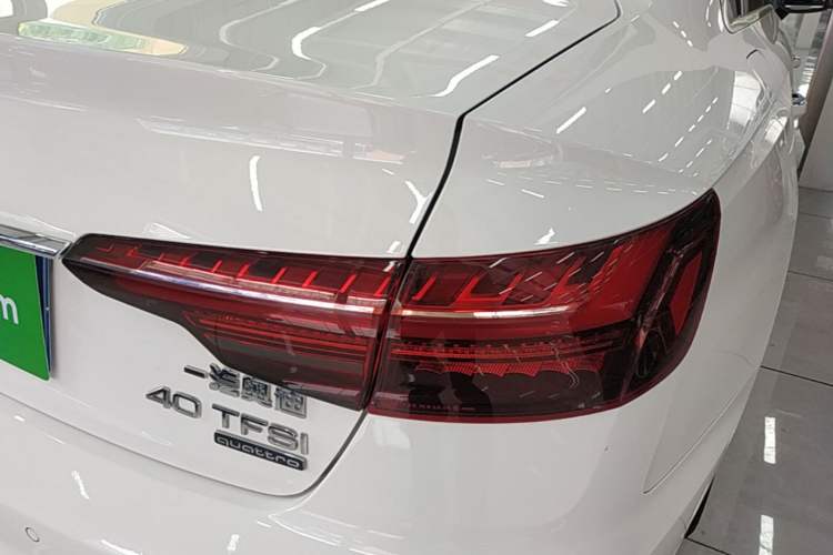 Used Audi A4L 2020 40 TFSI quattro Luxury Dynamic Model Exterior 3