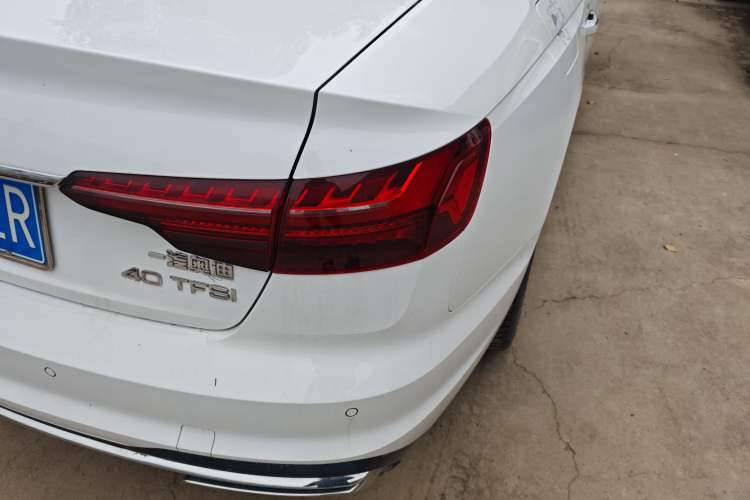 Used Audi A4L 2020 40 TFSI Fashionable and Elegant Model Exterior 3