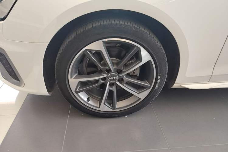 Used Audi A4L 2020 40 TFSI Fashion Dynamic Model Exterior 4
