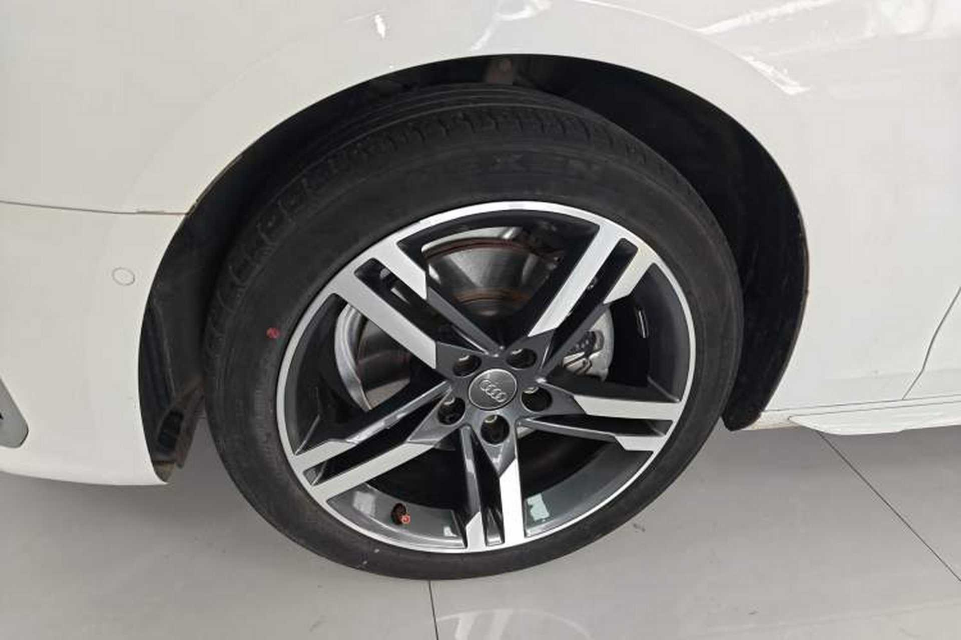 Used Audi A4L 2020 40 TFSI Luxury Dynamic Model Exterior 4