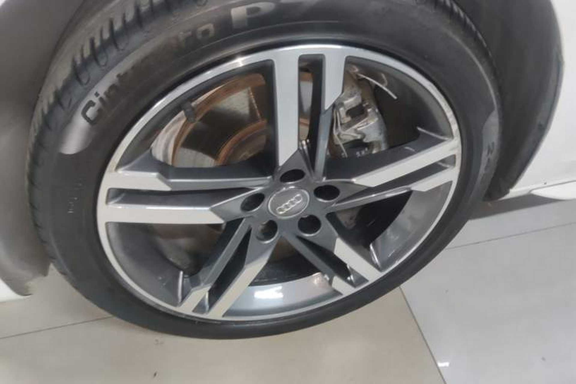 Used Audi A4L 2020 40 TFSI Luxury Dynamic Model Exterior 4