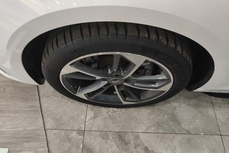 Used Audi A4L 2020 40 TFSI Fashion Dynamic Model Exterior 4