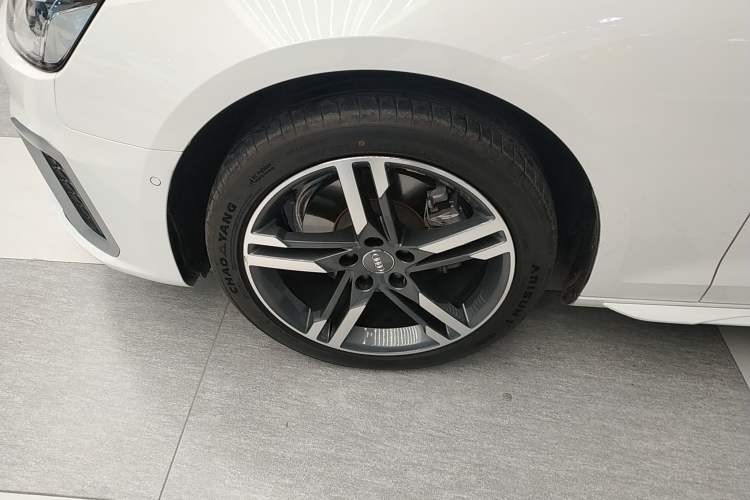 Used Audi A4L 2020 40 TFSI quattro Luxury Dynamic Model Exterior 4