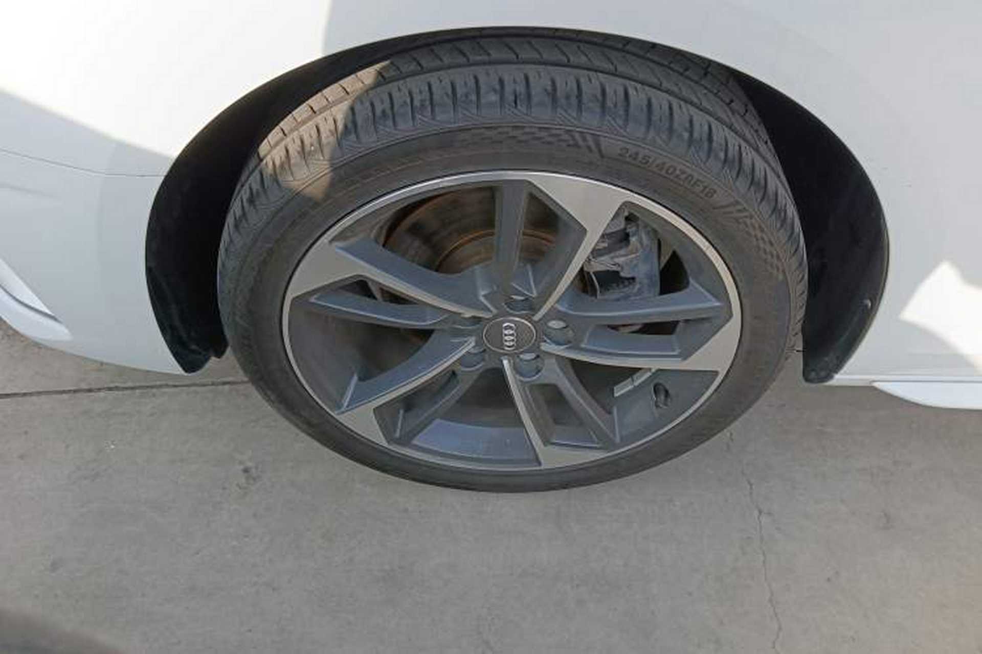 Used Audi A4L 2020 40 TFSI Fashionable and Elegant Model Exterior 4