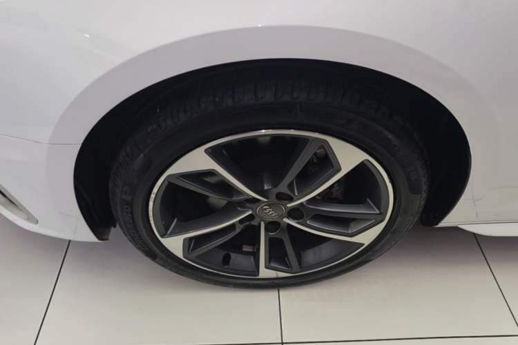 Used Audi A4L 2020 40 TFSI Fashion Dynamic Model Exterior 4