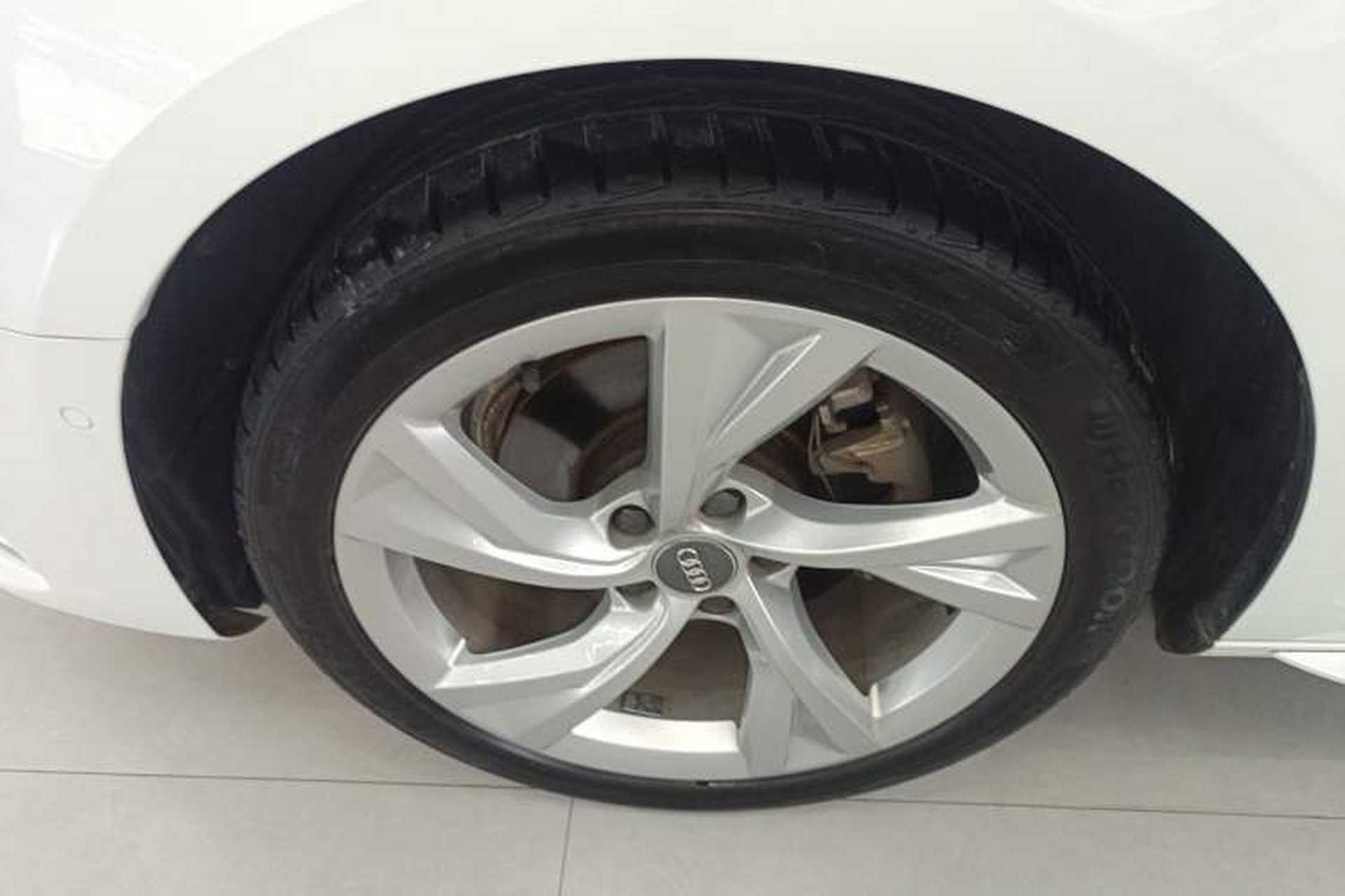 Used Audi A4L 2020 40 TFSI Luxury Dynamic Model Exterior 4