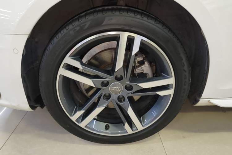 Used Audi A4L 2020 40 TFSI Luxury Dynamic Model Exterior 4
