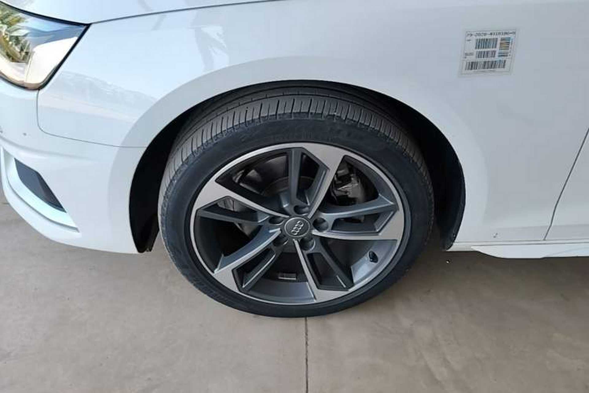 Used Audi A4L 2020 40 TFSI Fashionable and Elegant Model Exterior 4
