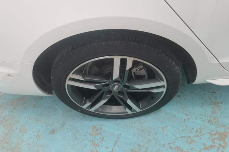Used Audi A4L 2020 40 TFSI Luxury Dynamic Model Exterior 5