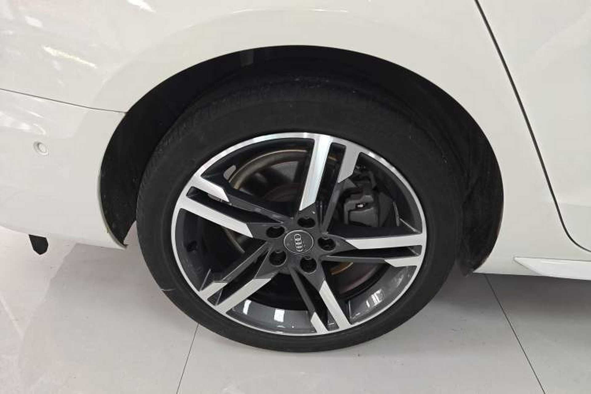Used Audi A4L 2020 40 TFSI Luxury Dynamic Model Exterior 5
