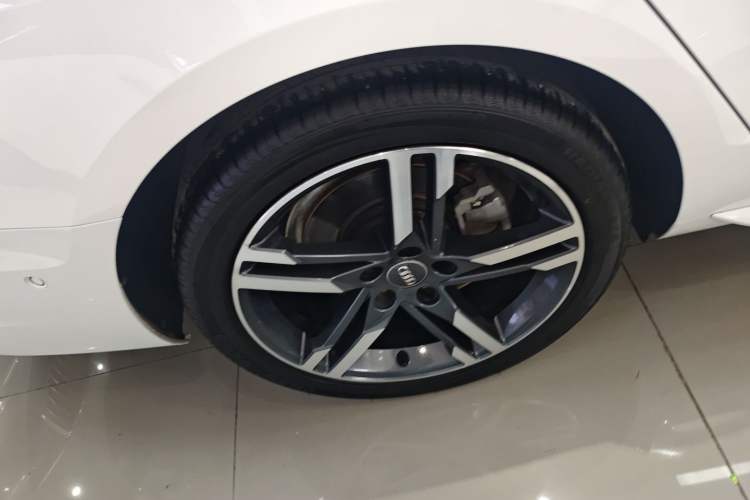 Used Audi A4L 2020 40 TFSI Fashion Dynamic Model Exterior 5