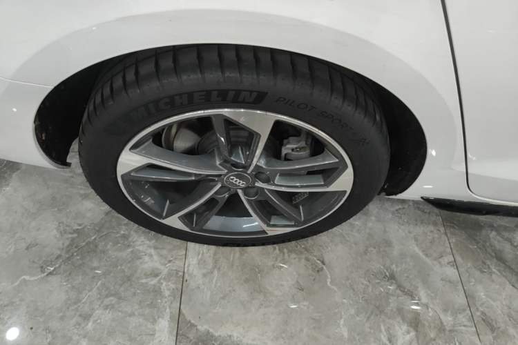 Used Audi A4L 2020 40 TFSI Fashion Dynamic Model Exterior 5