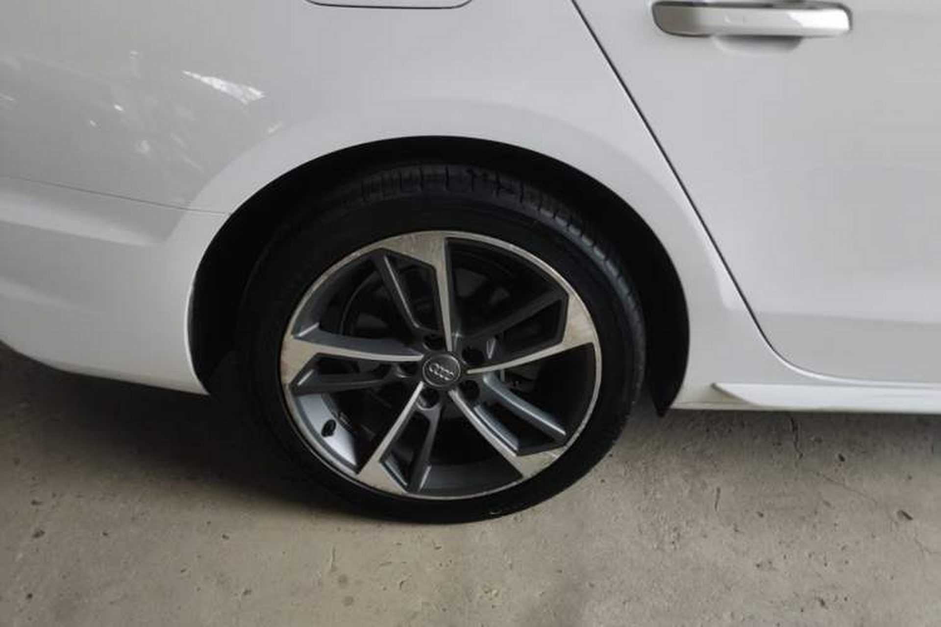 Used Audi A4L 2020 40 TFSI Fashion Dynamic Model Exterior 5