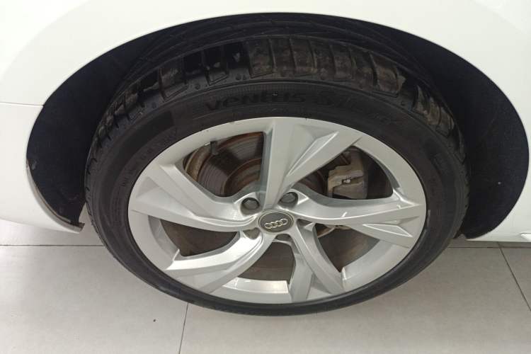 Used Audi A4L 2020 40 TFSI Luxury Dynamic Model Exterior 5