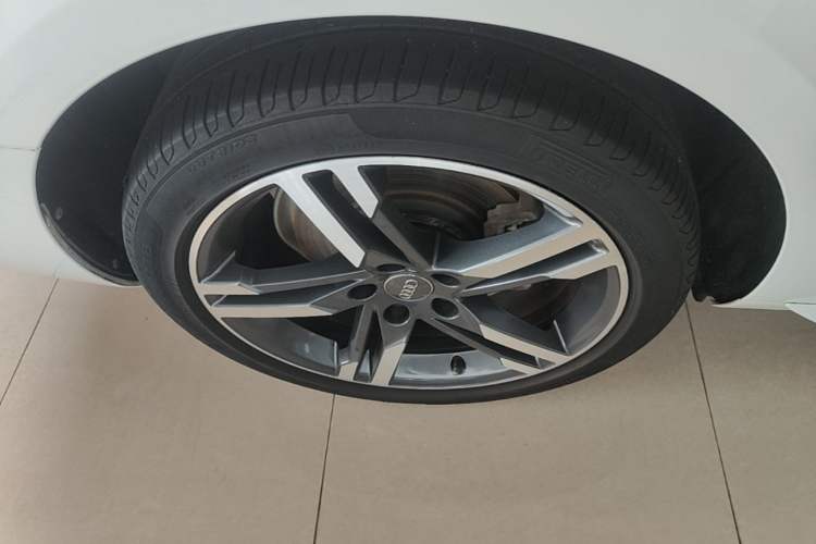 Used Audi A4L 2020 40 TFSI Luxury Dynamic Model Exterior 5