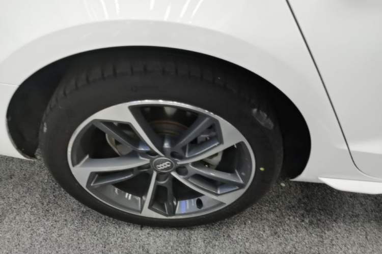 Used Audi A4L 2020 40 TFSI Fashion Dynamic Model Exterior 5